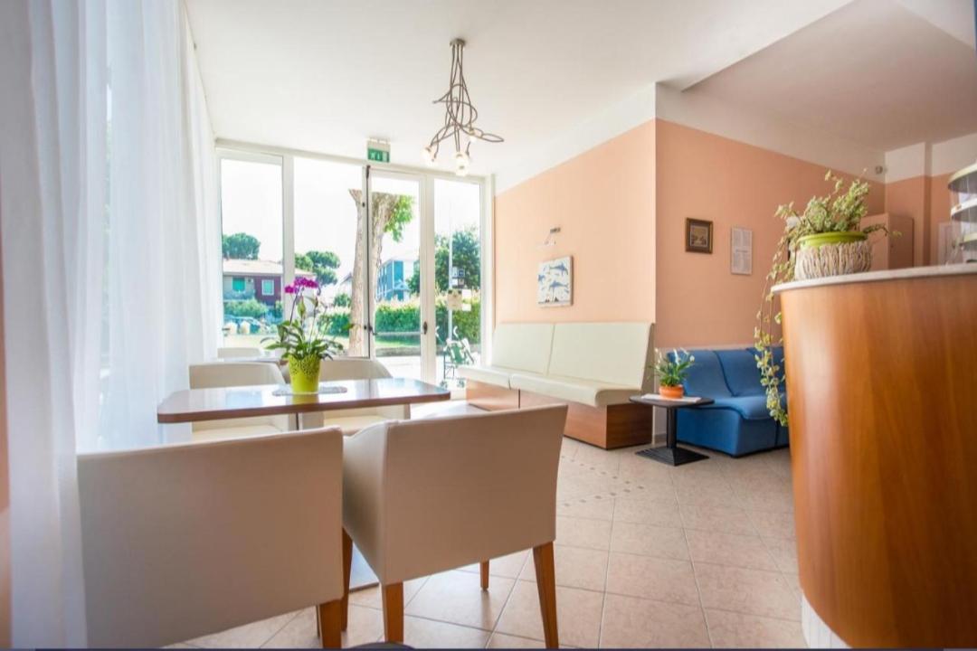 Hotel Villa Vera Римини Экстерьер фото