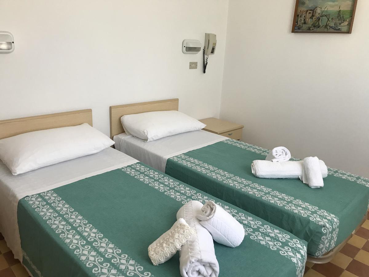 Hotel Villa Vera Римини Экстерьер фото