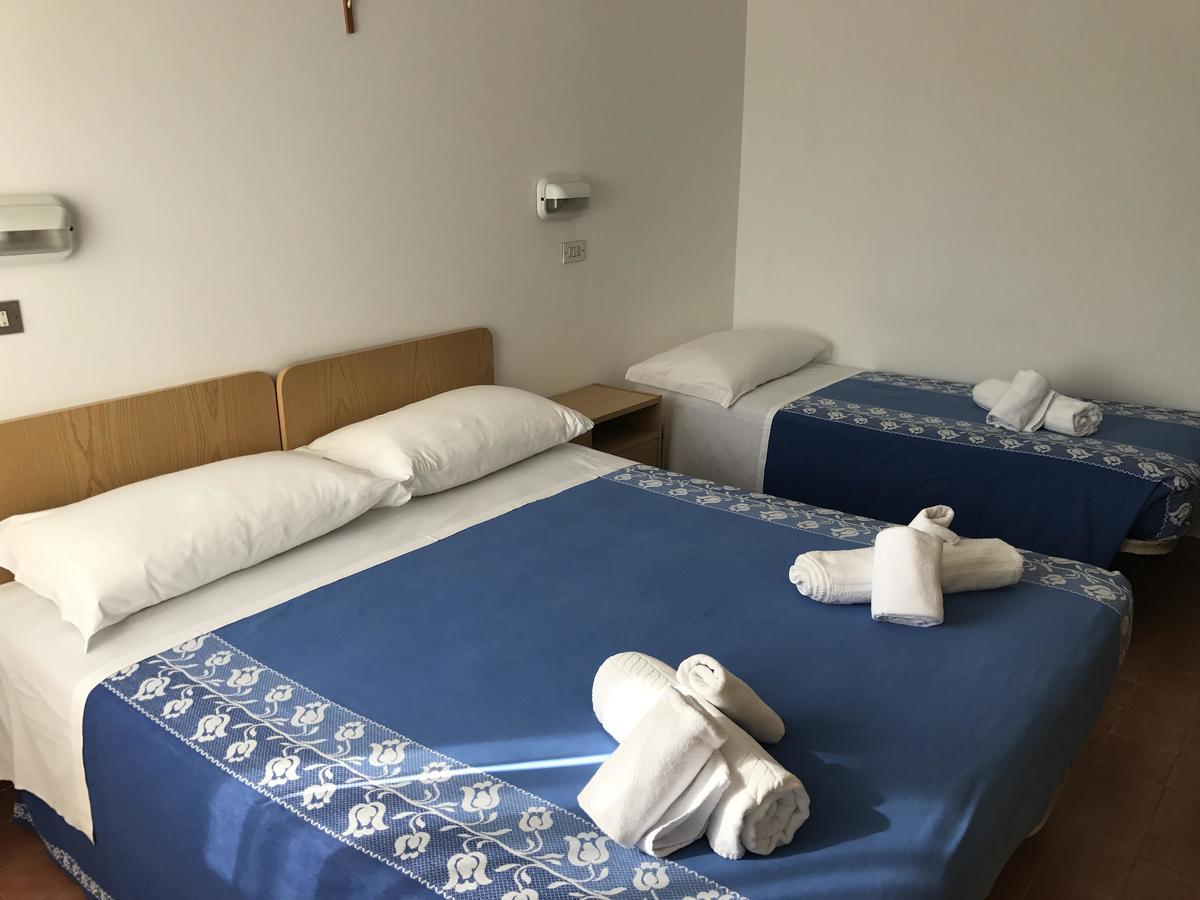 Hotel Villa Vera Римини Экстерьер фото